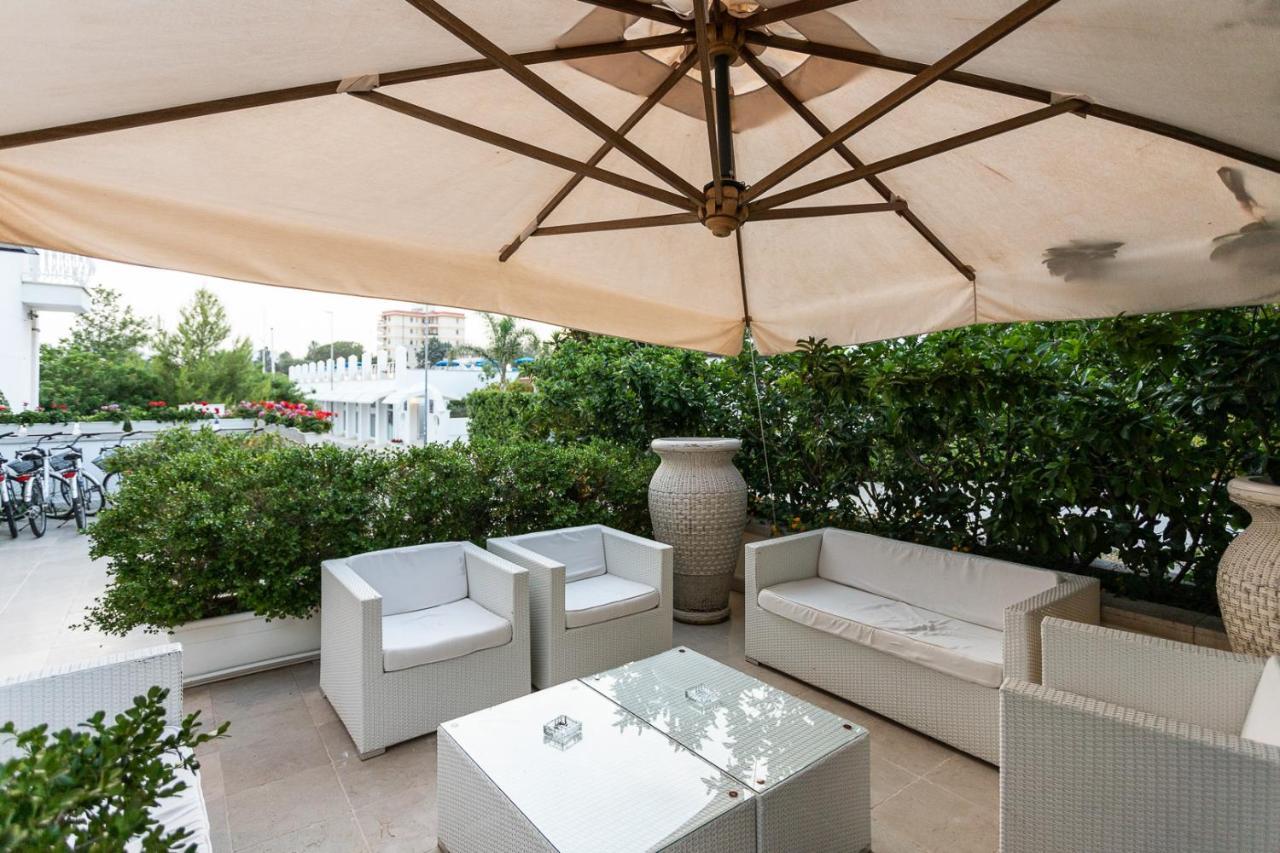 Club Azzurro Hotel & Resort Porto Cesareo Bagian luar foto