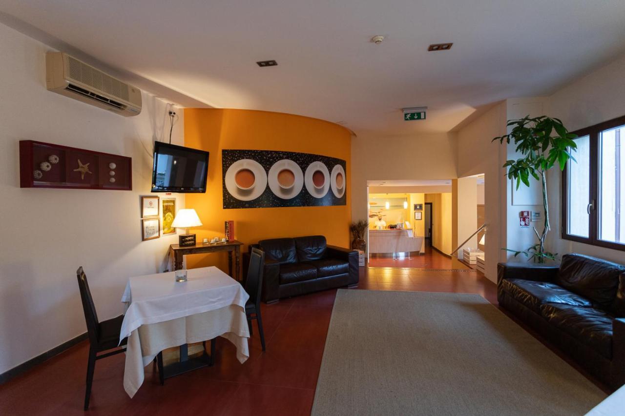 Club Azzurro Hotel & Resort Porto Cesareo Bagian luar foto