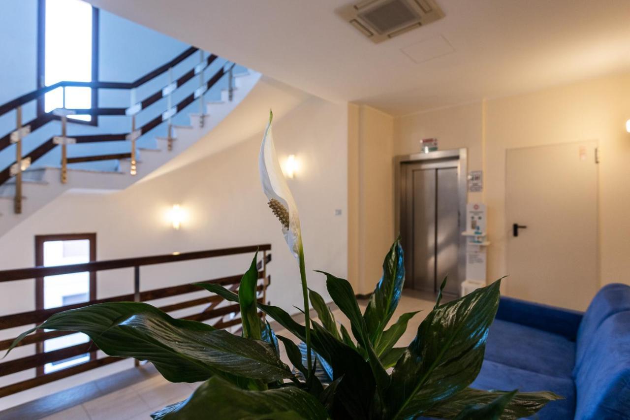 Club Azzurro Hotel & Resort Porto Cesareo Bagian luar foto