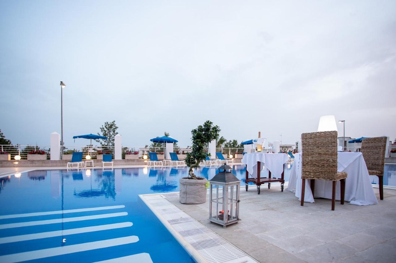 Club Azzurro Hotel & Resort Porto Cesareo Bagian luar foto