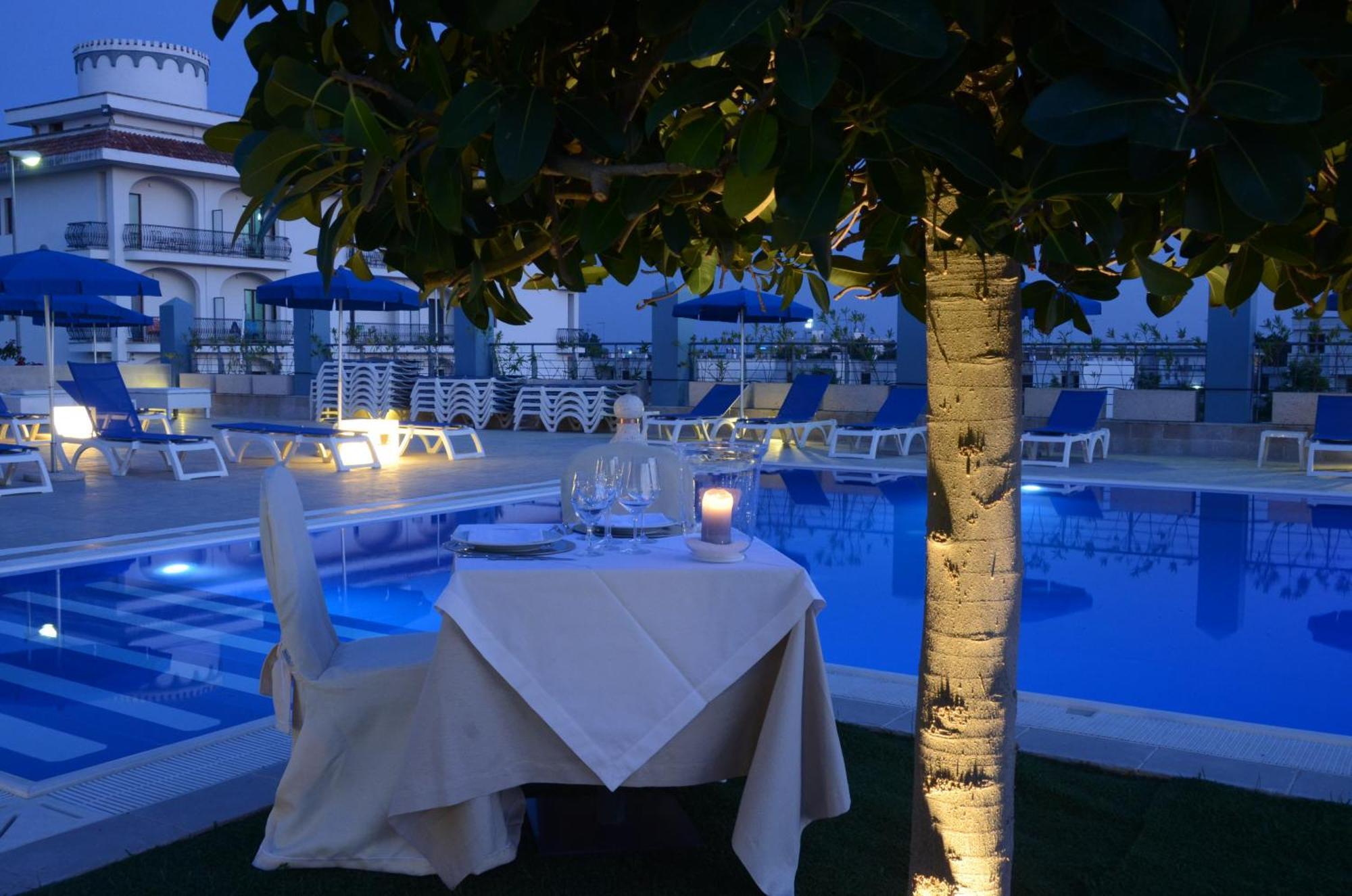 Club Azzurro Hotel & Resort Porto Cesareo Bagian luar foto
